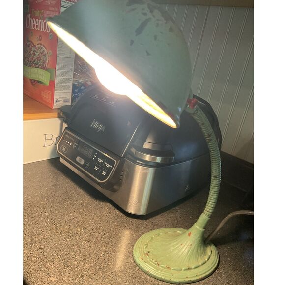 Vintage Gooseneck Cast Iron Gooseneck Lamp - Picture 1 of 5